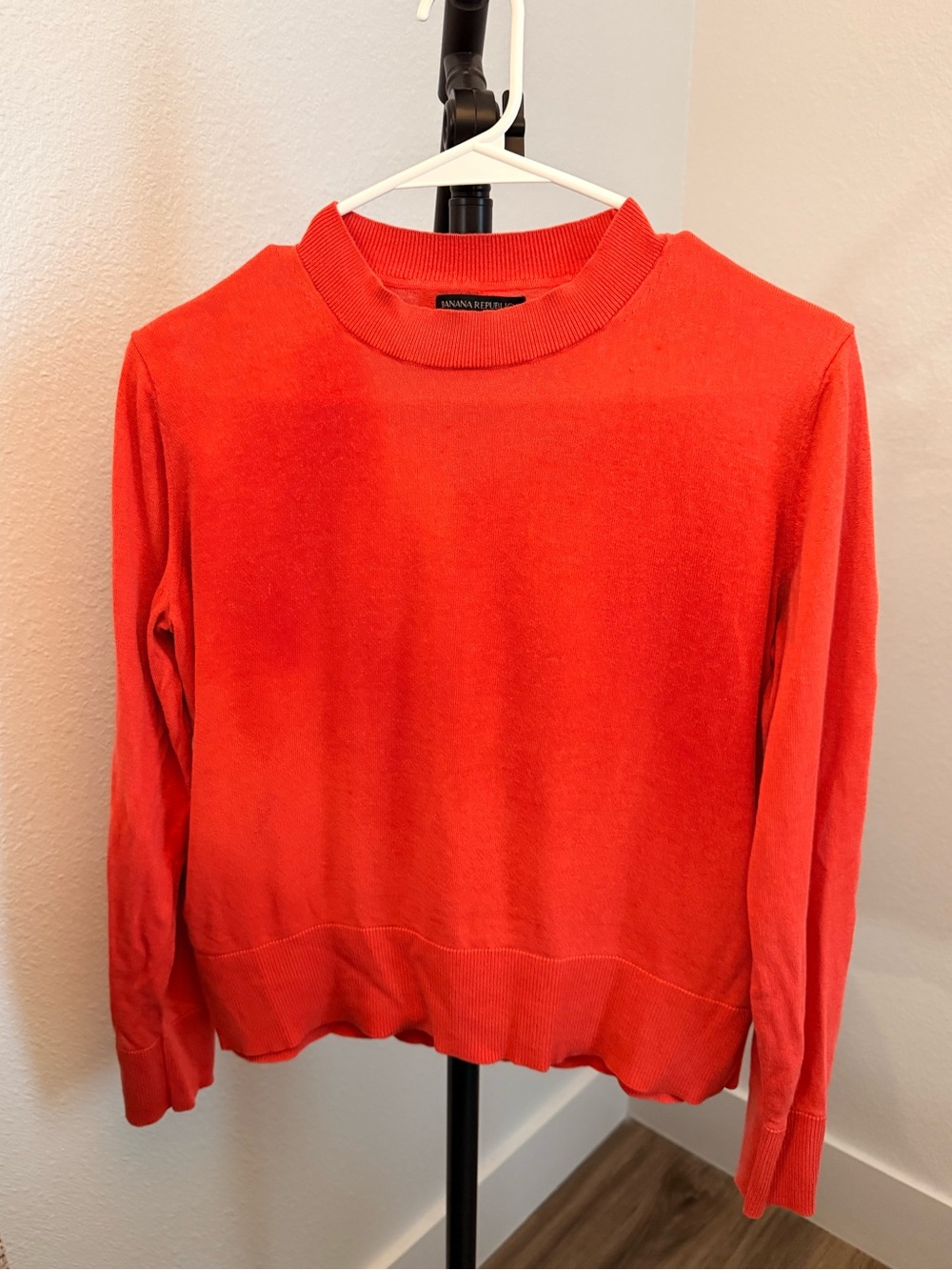 Banana Republic Silk Cashmere Women's Coral Crewneck Sweater